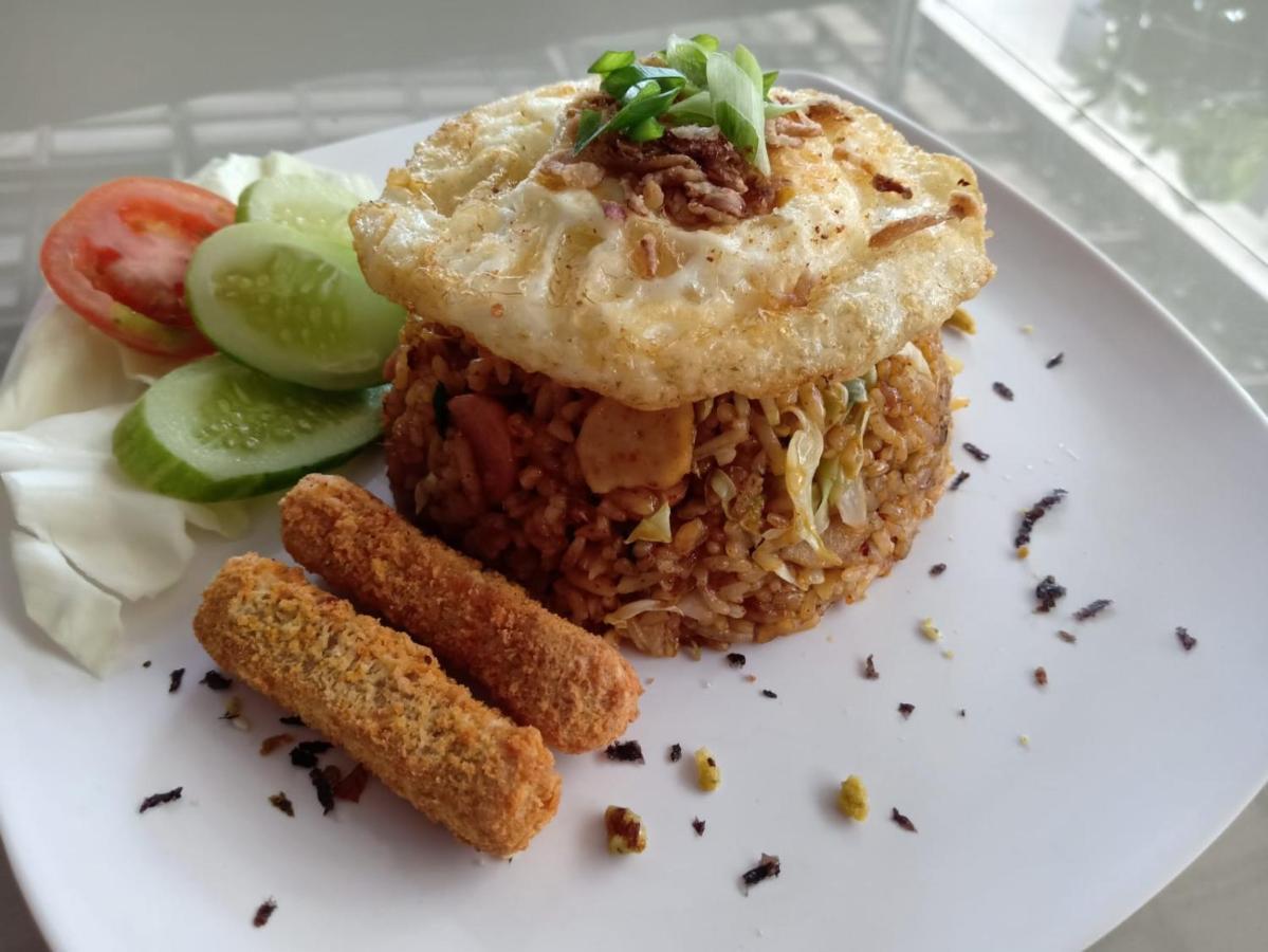 Aqilakost N Cafe Gadog Puncak Hotel Bogor Bagian luar foto